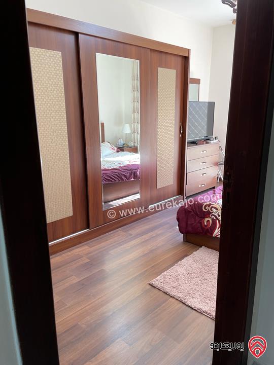 شقة طابق ثالث مساحة 120م للايجار مفروشة في عمان - الجاردنز حي البركة