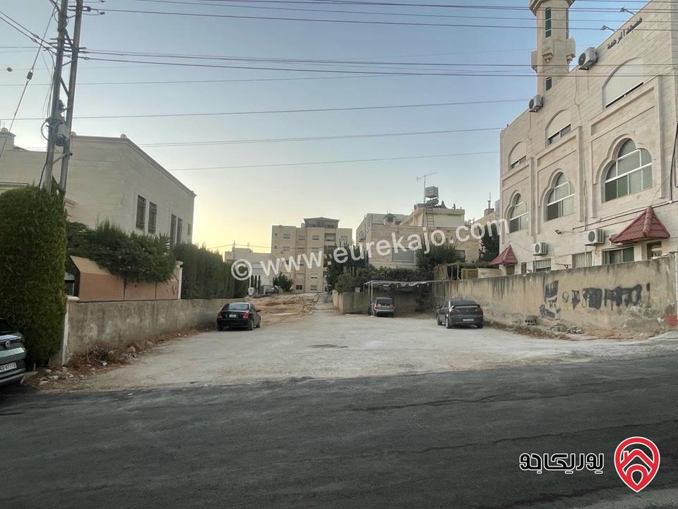 أرض مساحة 395م للبيع في عمان - البنيات