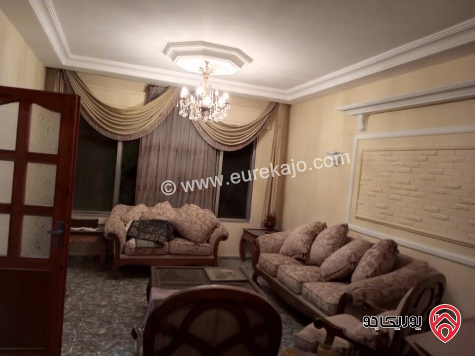 منزل مستقل مساحة 342م على أرض 315م للبيع في عمان - ابونصير حي السعادة