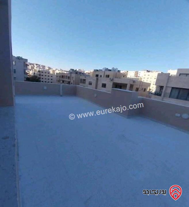 شقة فارغة طابق ثالث دوبلكس مساحة 300م للايجار في عمان - تلاع العلي