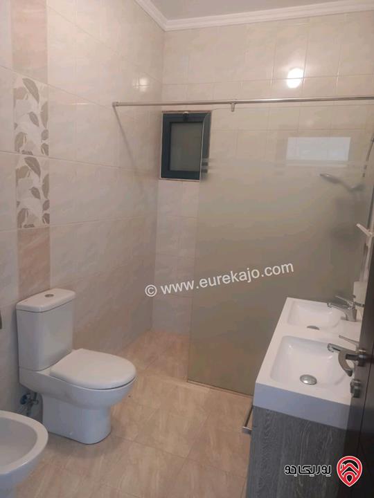 شقة طابق ثاني مساحة 213م للبيع في عمان - خلدا 