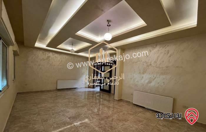 شقة ديلوكس فارغة طابق ثالث مساحة 180م للايجار في عمان - خلدا