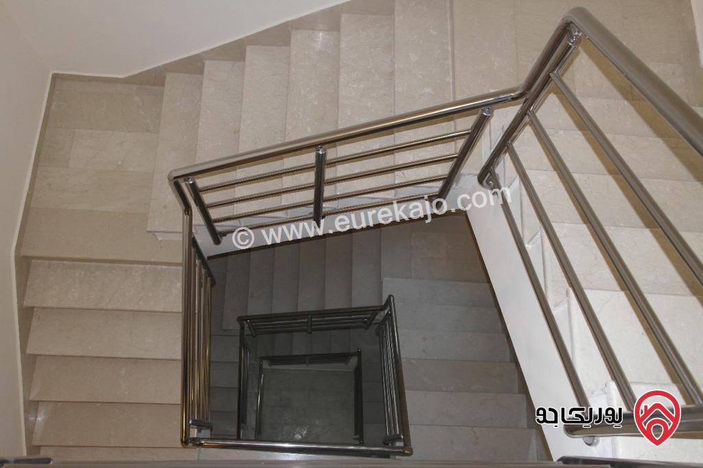 فيلا فارغة مساحة 650م على أرض 400م للايجار في عمان - عبدون