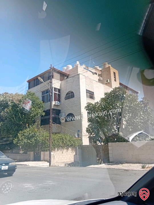 شقة طابقين (شقة + أستديو مفرووش) مساحة 260م للبيع في عمان - ضاحية الياسمين مناسبة للأستثمار