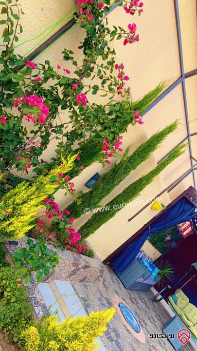 مزرعة مساحة الأرض 428م والبناء 90م للبيع في عمان - على طريق المطار الجيزة