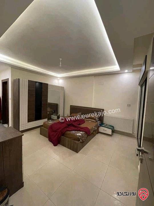 شقة أرضية مساحة 151م داخلي و 150م خارجي للبيع في عمان - البنيات