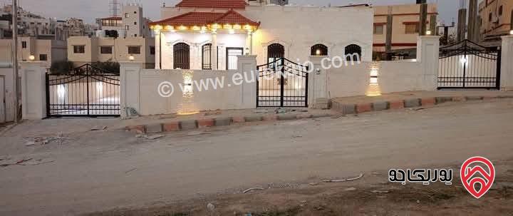 فيلا مساحة 236م على أرض 558م بناء حديث للبيع في الزرقاء - ضاحية الاميرة هيا