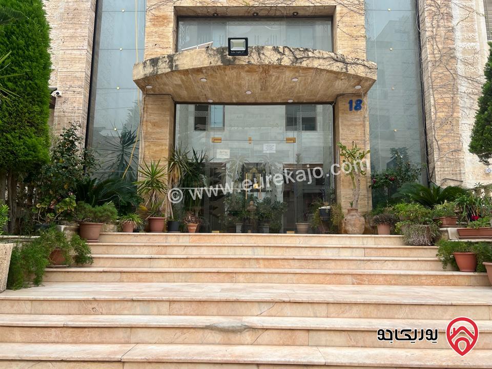 شقة مميزة طابق أرضي مساحة 244 متر للبيع في عمان - المدينة الرياضية من المالك مباشرة
