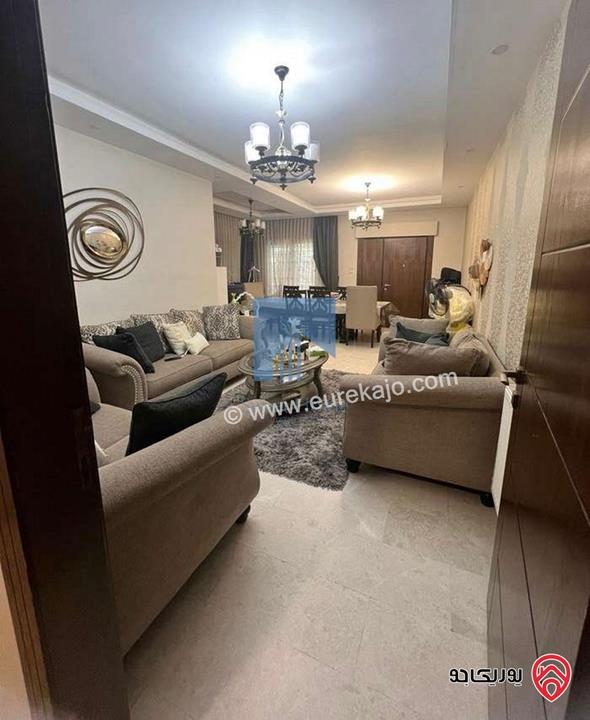 شقة أرضية فاخرة للبيع في عمان - الكرسي قرب المخابرات 180م مع ترسات 70م بسعر مغري