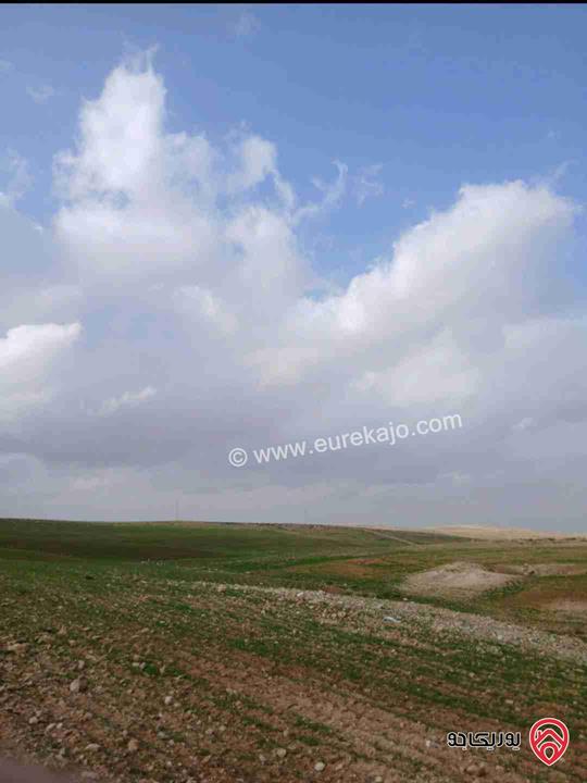 قطعة ارض مساحة 1 دونم و 870م للبيع في اربد