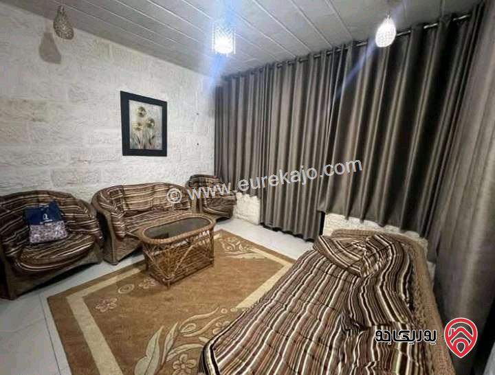 شقة أرضية مساحة 222م للبيع في اربد - الحي الشرقي