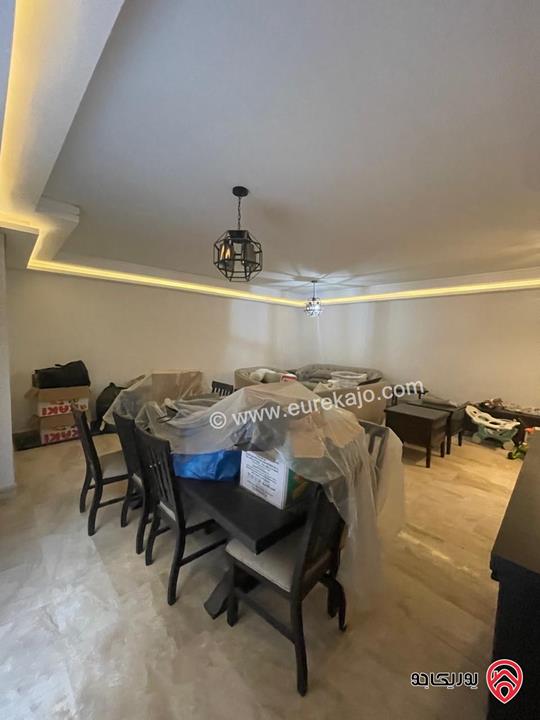 شقة شبه أرضية مساحة 245م داخلي و 250م خارجي للبيع في عمان - عبدون