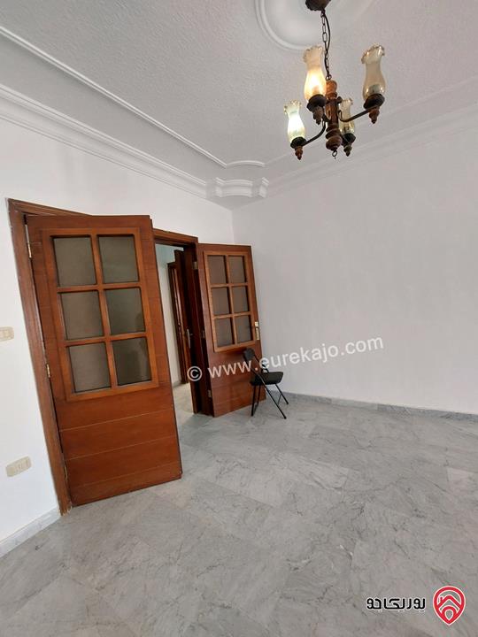 شقة طابق ثالث مساحة 175م للبيع في عمان - ضاحية الرشيد