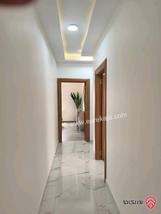 شقة طابق ثاني مساحة 150م للبيع مفروشة في عمان - الظهير