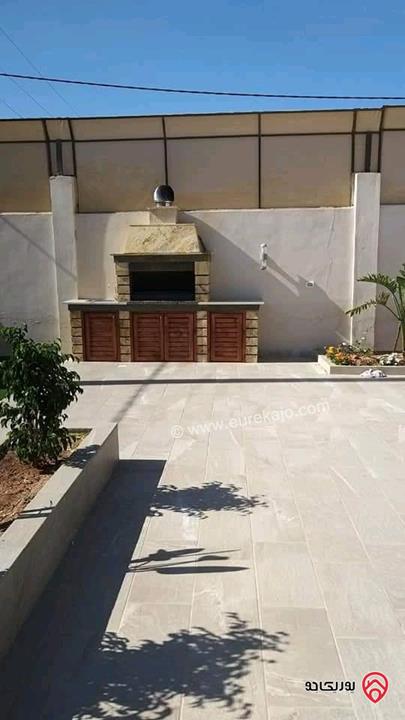 شـاليه مـفروش مساحة الأرض 550م والبناء 150م للبيع في البحر الميت منطقة الشونة الجنوبية الجوفة