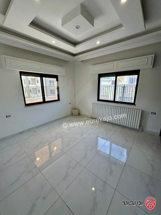 شقة فاخرة طابق ثالث مساحة 401م للبيع في عمان - الشميساني