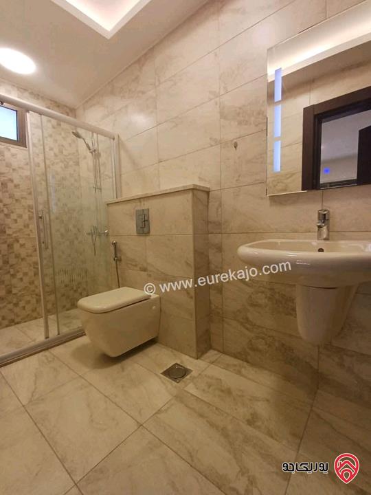 روف فارغ مساحة 130م للايجار في عمان - خلدا