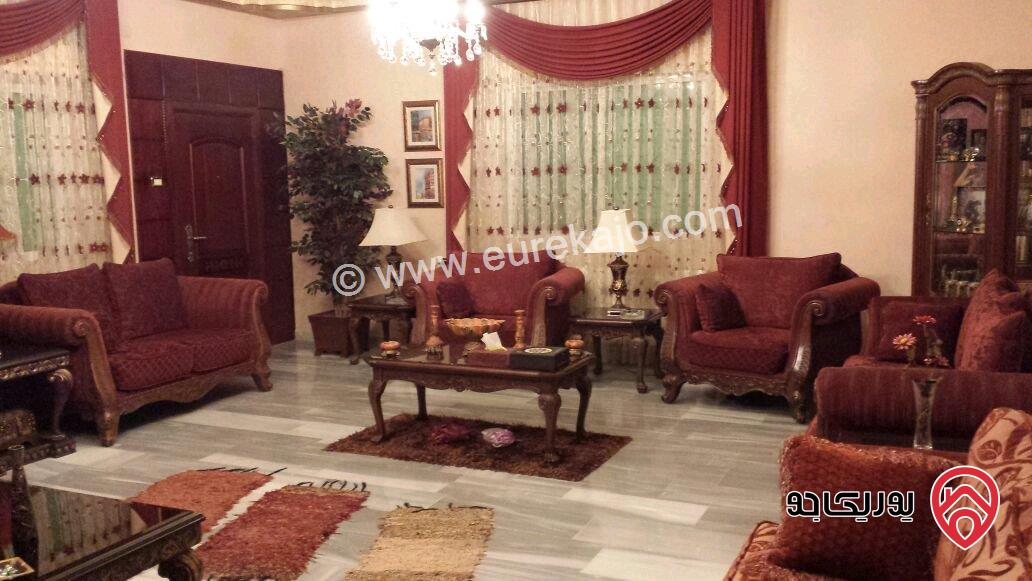 شقة ارضية مساحة القوشان 216م ترس مكرمد 150م ترس مكشوف 80م للبيع في عمان - المدينة الرياضية
