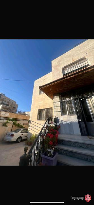 بيت مستقل مساحة 444م على أرض 350م للبيع في عمان - جبل التاج 