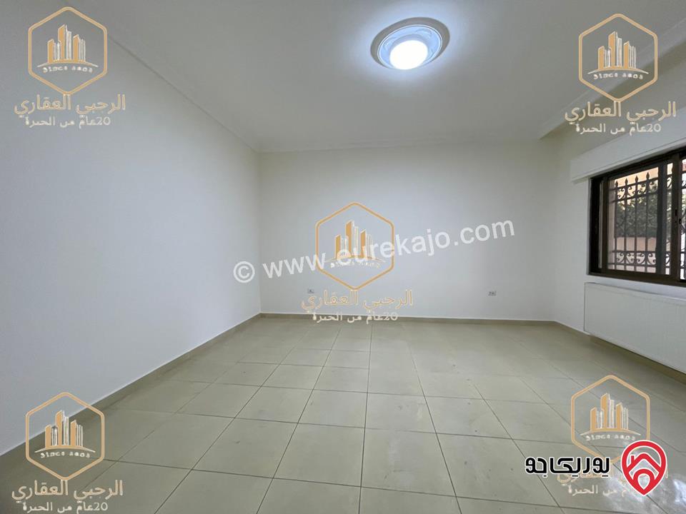 شقة فارغة أرضية مساحة 200م للايجار في عمان - الرابية