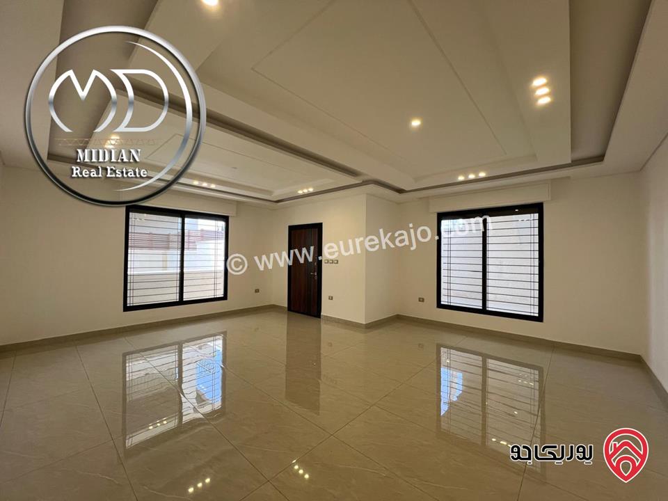 شقق ارضية و شبه ارضي جديدة للبيع في عمان - حي الصحابة مساحات 240م & 250م مع تراسات و حدائق تشطيبات فاخرة بأسعار مميزة