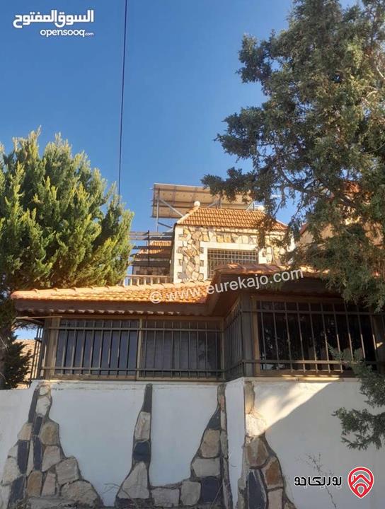 فيلا دوبلكس مساحة 300م على أرض 480م للبيع في مغاريب السلط 