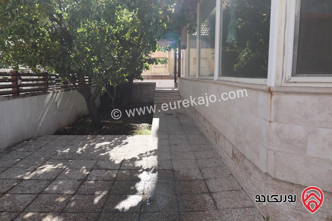 شقة فاخرة أرضية مساحة 240م داخلي و 100م خارجي للايجار في عمان - الصويفية