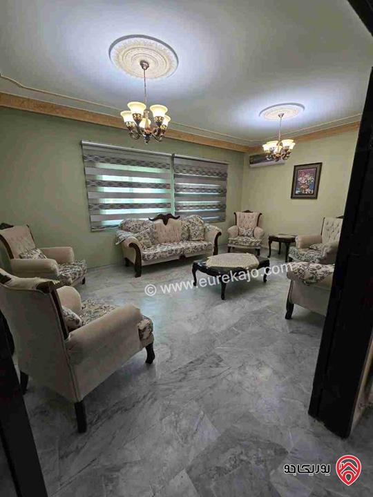 شقة مساحة 180م طابق ثاني للبيع في عمان - خلدا