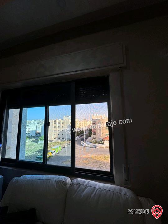 شقة مساحة 127م طابق ثالث للبيع في عمان - جبل الزهور بالقرب من مسجد خليل السالم 