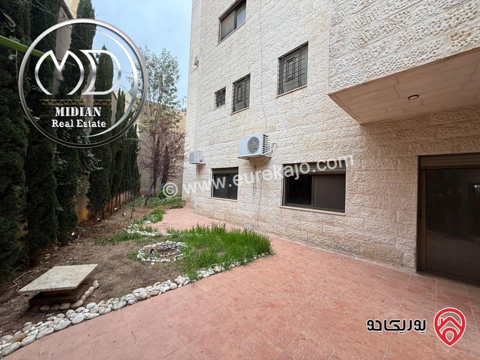 شقة شبه ارضي فارغة للايجار في عمان - دير غبار مساحة 215م مع ترس و حديقة 200م تشطيبات ديكورات سوبر ديلوكس