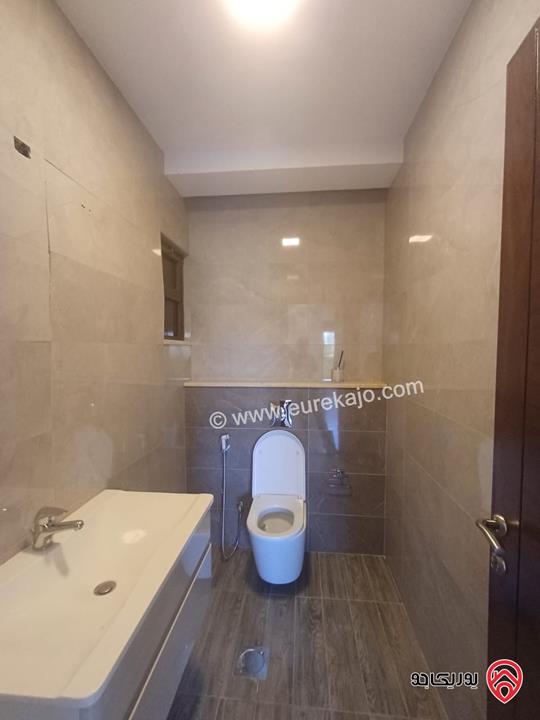 شقة فاخرة مساحة 160م طابق أول كأنها لم تسكن للايجار في عمان - أم السماق