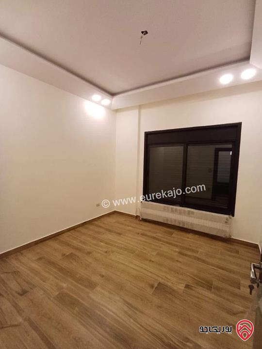 شقة فارغة مساحة 160م طابق ثاني للايجار في عمان - الرابية 