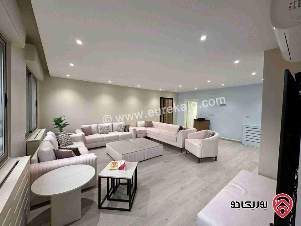 شقة دوبلكس طابق ثالث مع رووف مميزة مساحة 380م للبيع في عمان - خلدا