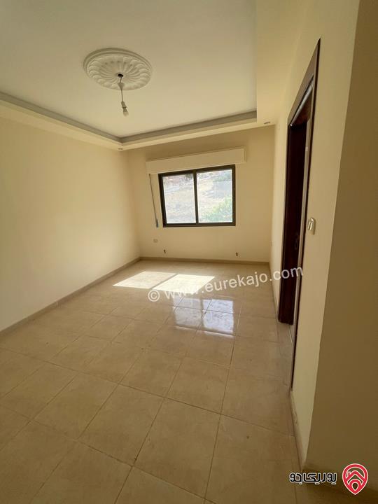 شقة طابق أول مساحة 135 متر للبيع في عمان - ضاحية الرشيد