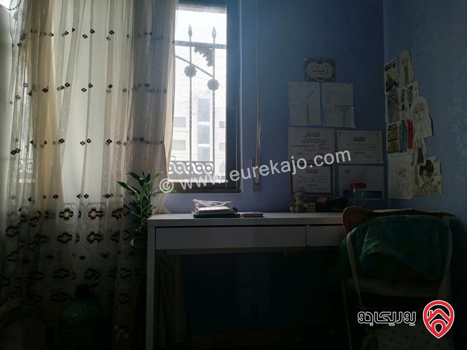 شقة طابق ثاني مساحة 135م للبيع في عمان - ناعور