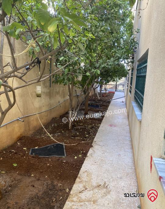 منزل مستقل مساحة الأرض 600م ومساحة البناء 250م للبيع في خربة السوق 