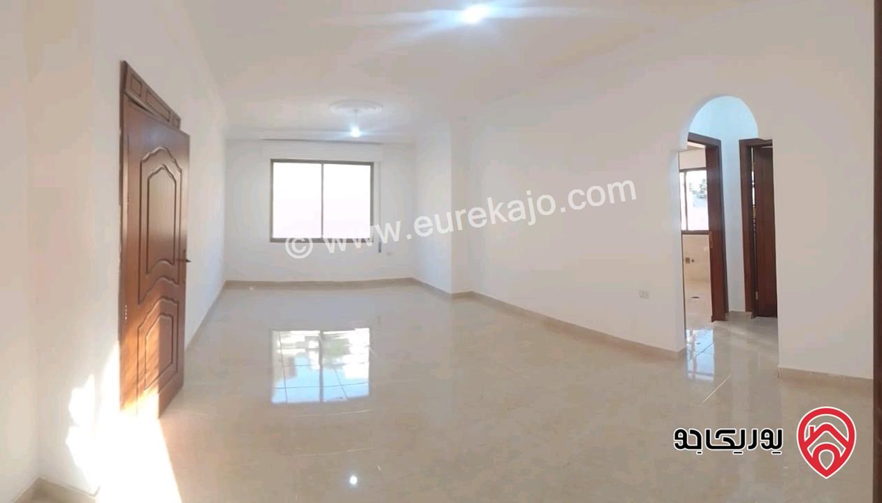 شقة مساحة ١٣٥متر طابق ثالث للبيع في عمان - ابوسوس 