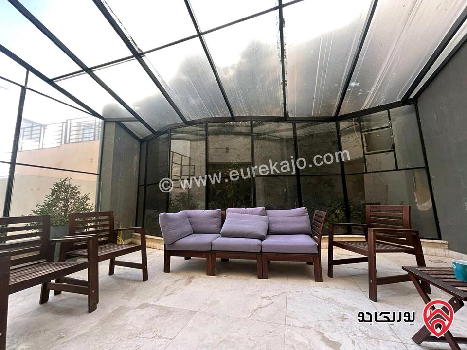 شقة شبه ارضية مساحة 360م داخلي و 150م خارجي للبيع في عمان - دابوق