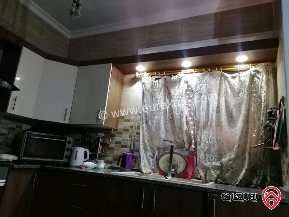 شقة طابق ثاني مساحة 135م للبيع في عمان - ناعور