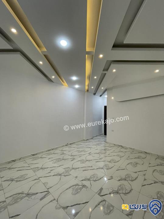 شقة سوبر ديلوكس طابق أول مساحة 165م للبيع في الزرقاء الجديدة 