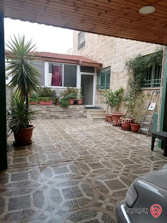 شقة ارضية مساحة 175م داخلي و 150م خارجي للبيع في عمان - خلدا