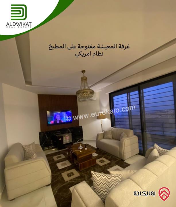 شقة مميزه للبيع في عمان - الجبيهة شبه ارضي اطلالة بانوراما على مطل الجبيهه مساحة البناء 192م ومساحة الترس 25م بلكونه 30م