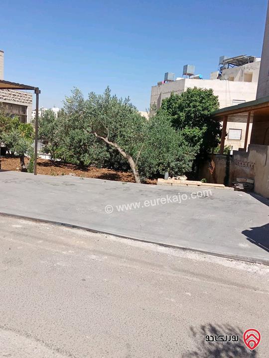 بيت طابقين مساحة 400م على أرض 850م للبيع المستعجل في عمان - مرج الحمام 
