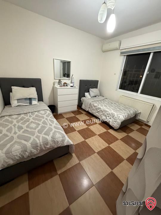 شقة طابق ثاني مساحة 176م للبيع في عمان - الجبيهة