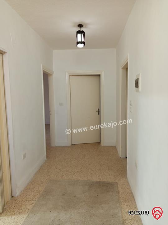 شقة مميزة مساحة 91م للبيع في الفحيص