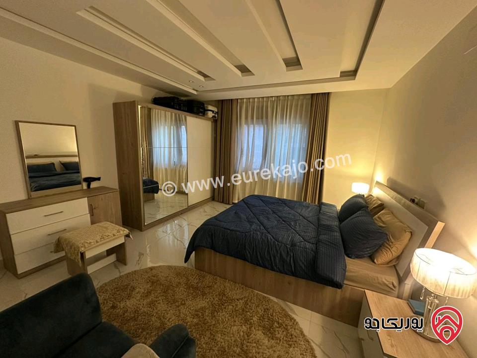 شقة فاخرة طابق ثالث مساحة 242م للايجار مفروشة في عمان - الجبيهة
