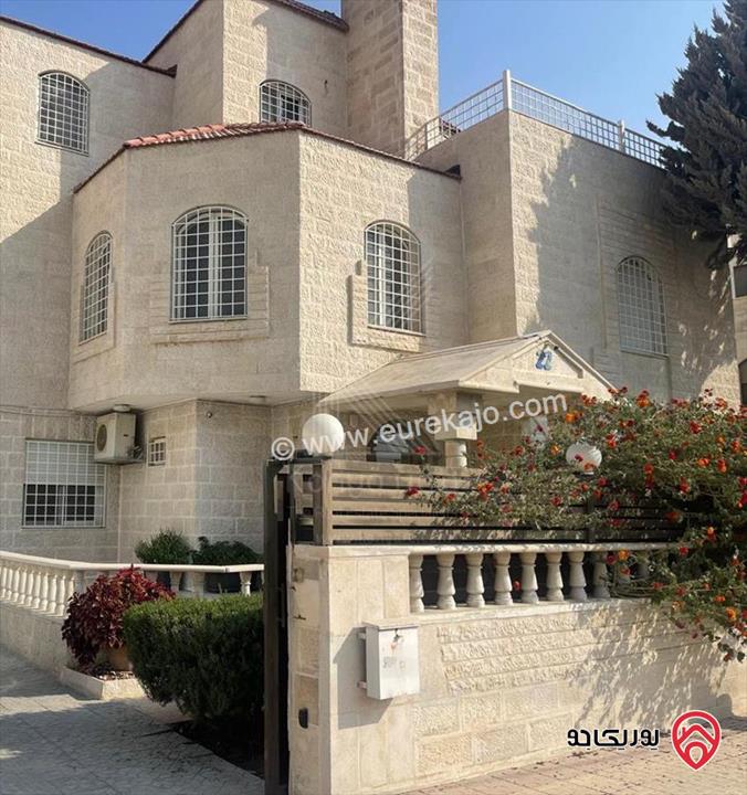 بناية سكنية مميزة مساحة 880م على ارض 764م للبيع في عمان - عبدون