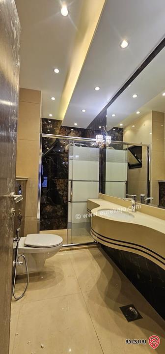 شقق للبيع في عمان- الجبيهة ام زيتينة مساحة 164م  تشطيب Luxury