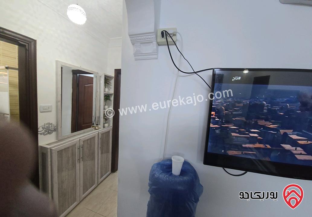 شقة مساحة 70م طابق أول مفروشه للإيجار في اربد - طلوع مسجد علياء التل 
