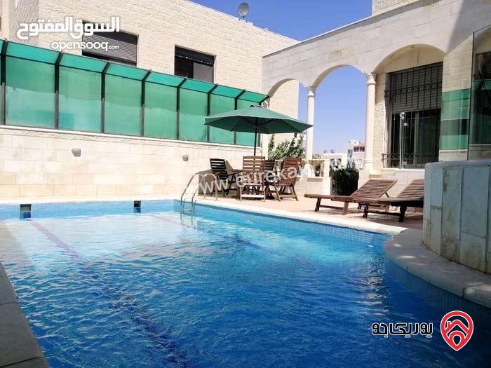 فيلا فخمة مساحة 870م على أرض 550م للايجار في عمان - الكرسي 